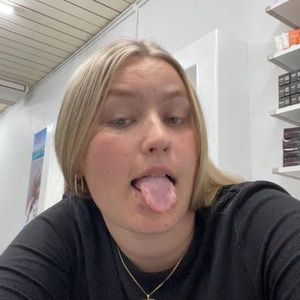 Meet your Posher, Erika